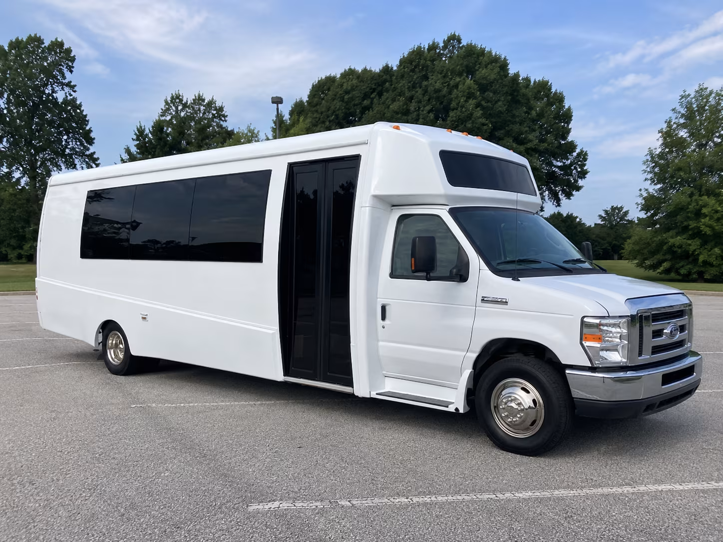alameda 18 passenger party bus