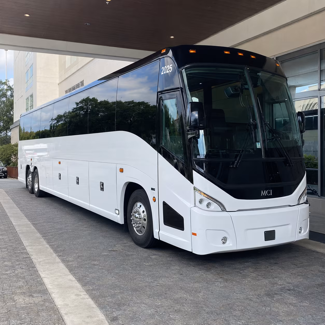 alameda 54 passenger charter bus