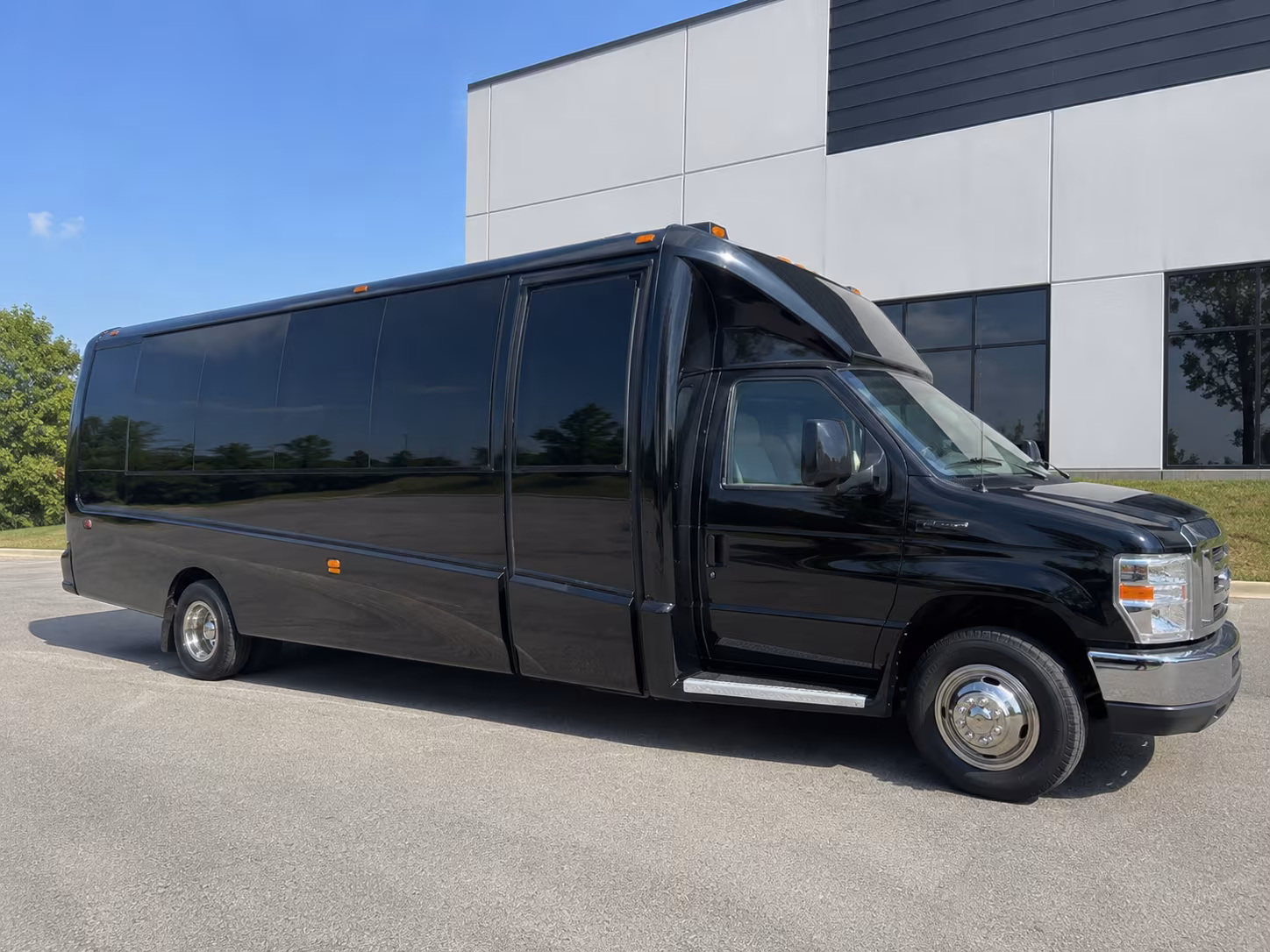 party buses for bachelorette wine tours departing from alameda