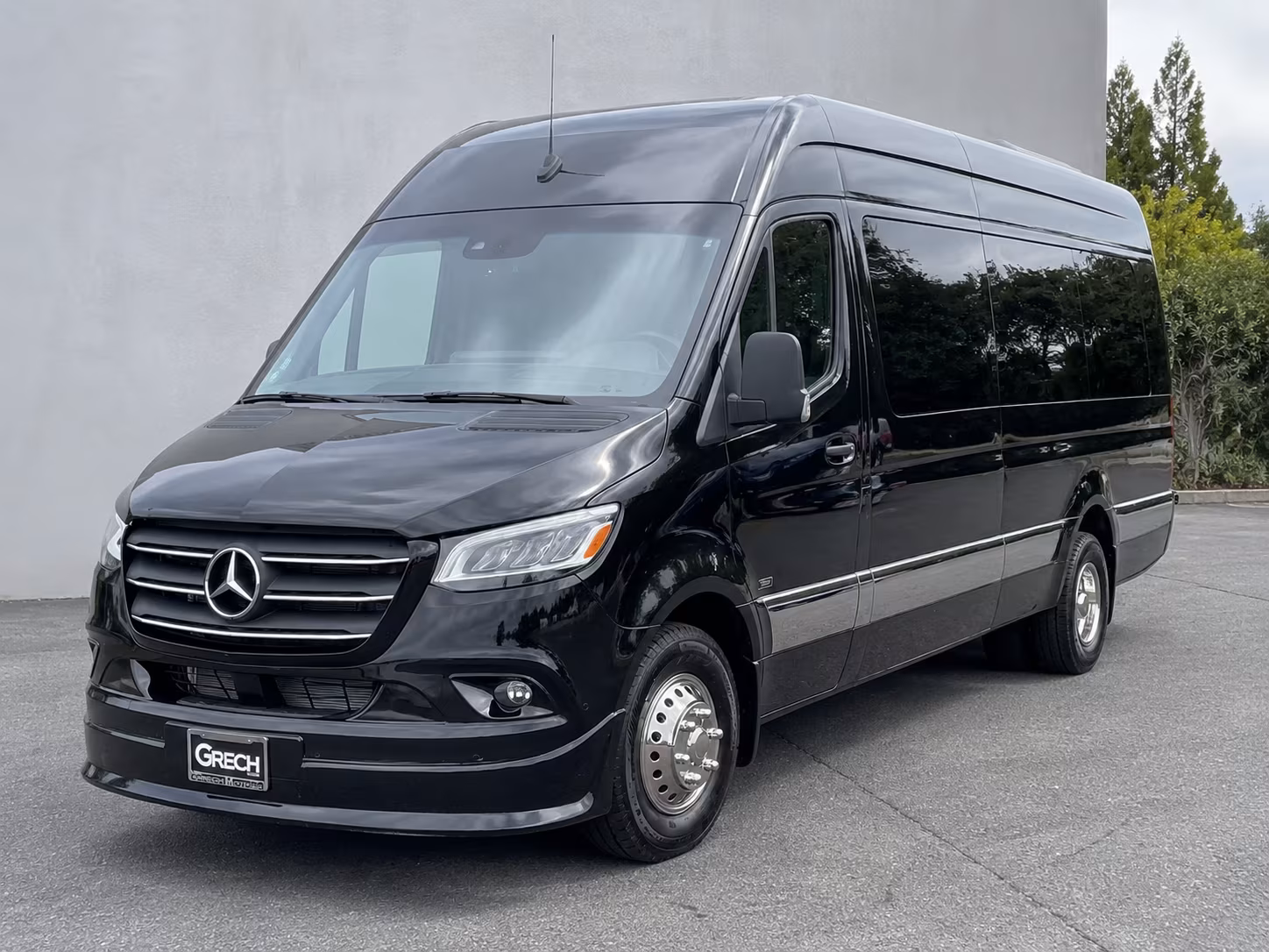 sprinter vans and minibuses for small group wine tours around the east bay